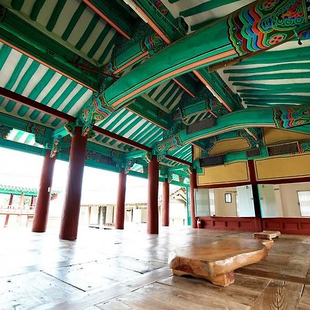 Seoakseowon Hotel Gyeongju Ngoại thất bức ảnh