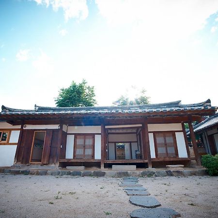 Seoakseowon Hotel Gyeongju Ngoại thất bức ảnh