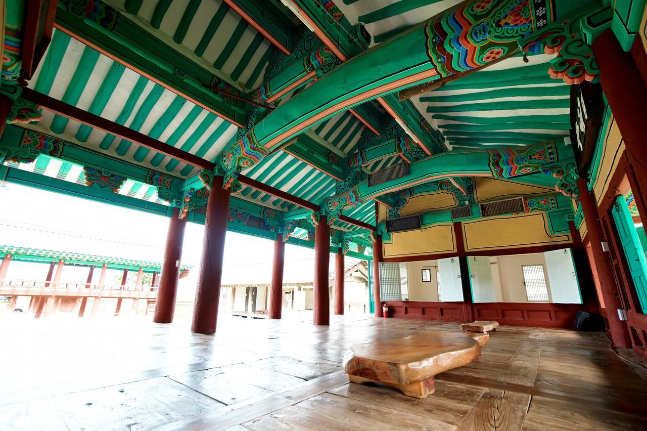 Seoakseowon Hotel Gyeongju Ngoại thất bức ảnh