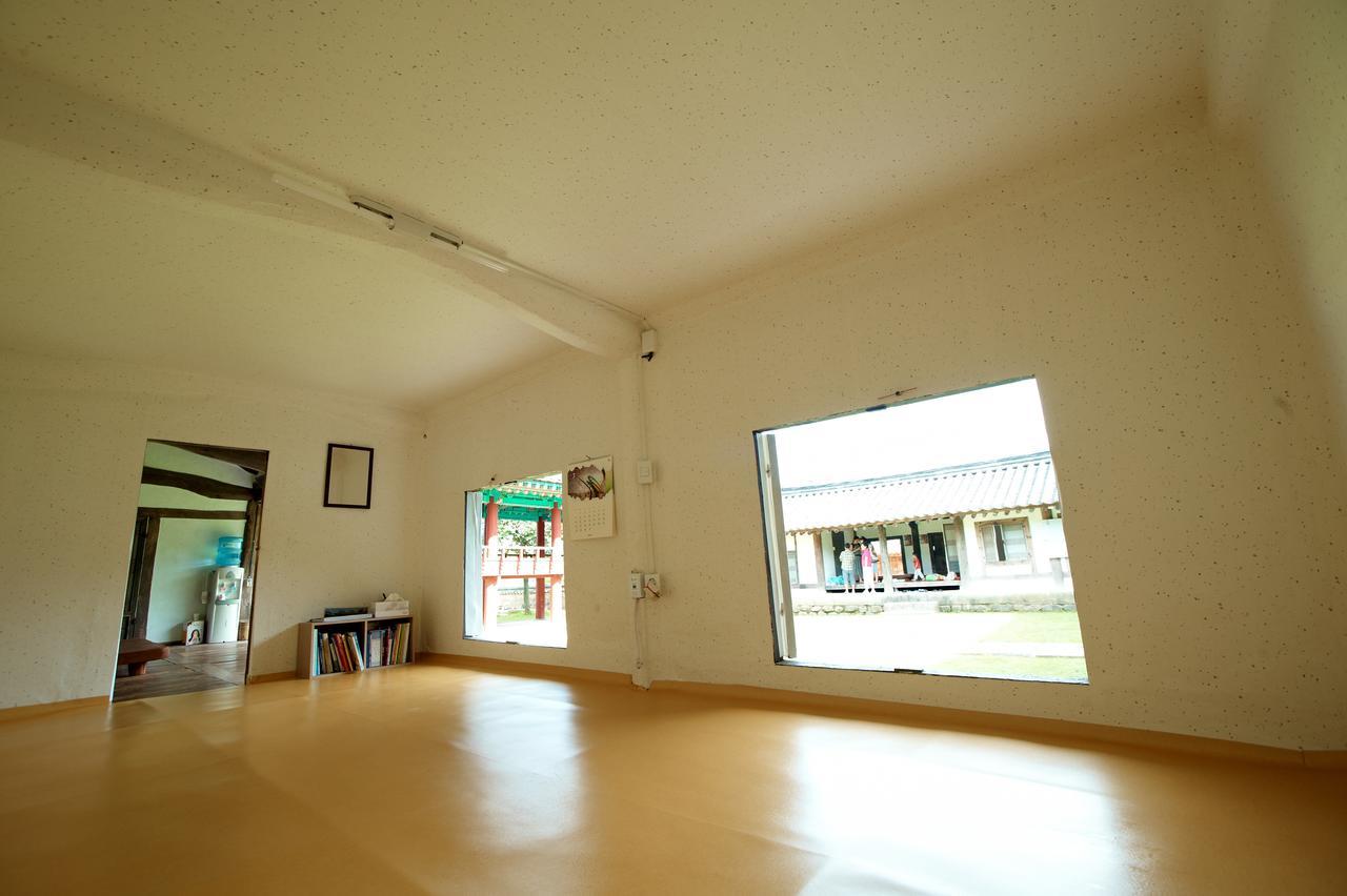 Seoakseowon Hotel Gyeongju Ngoại thất bức ảnh